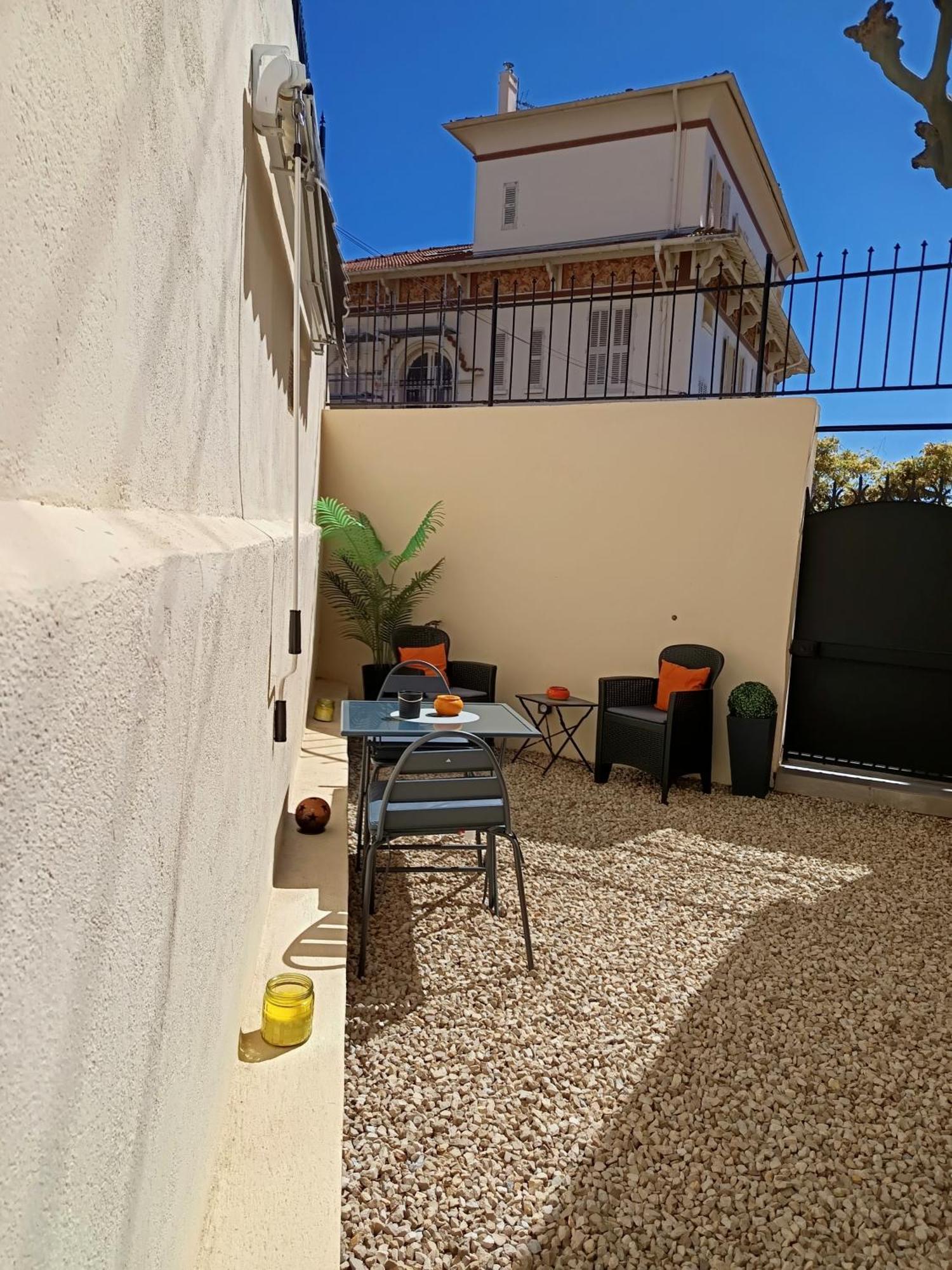 Coquet 2 Pieces Entierement Renove Et Climatise Apartment Cannes Exterior photo