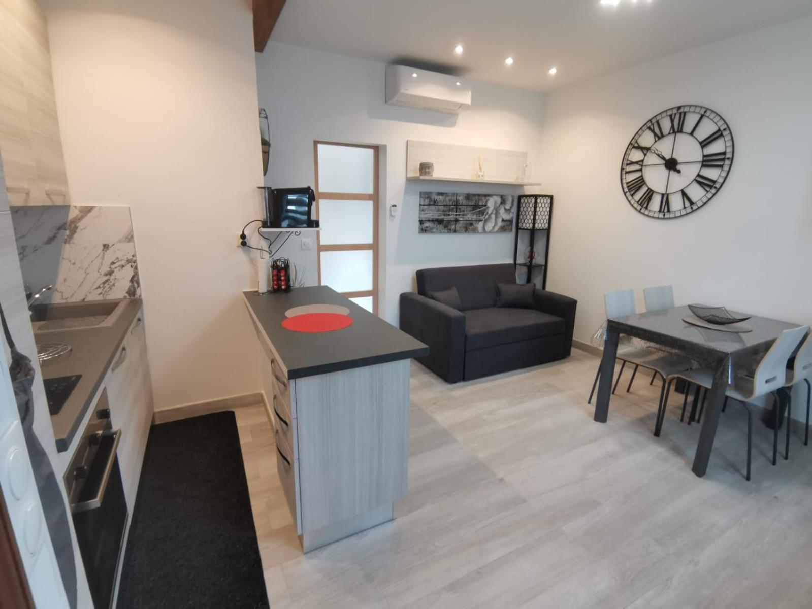 Coquet 2 Pieces Entierement Renove Et Climatise Apartment Cannes Exterior photo